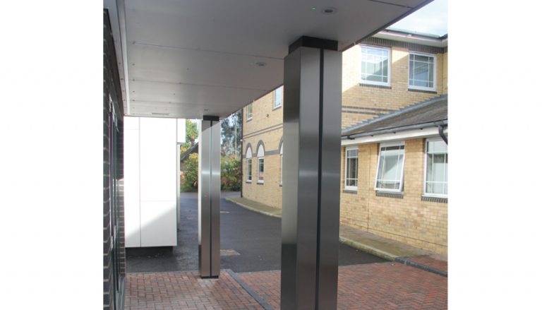 Pendock System School employs Pendock style inside and out with Column Casings ...