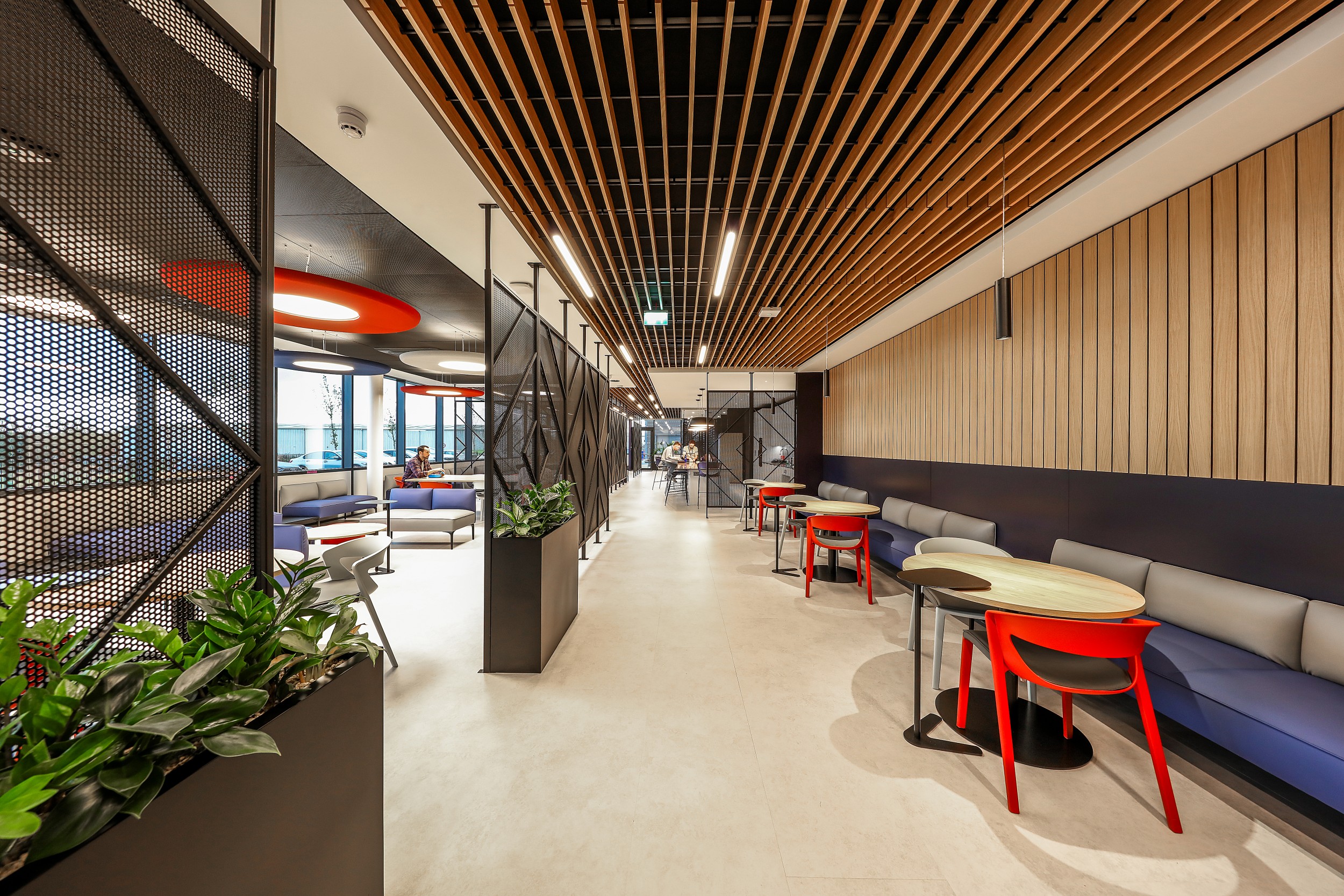 PFE Express showcases three Hunter Douglas Architectural designs