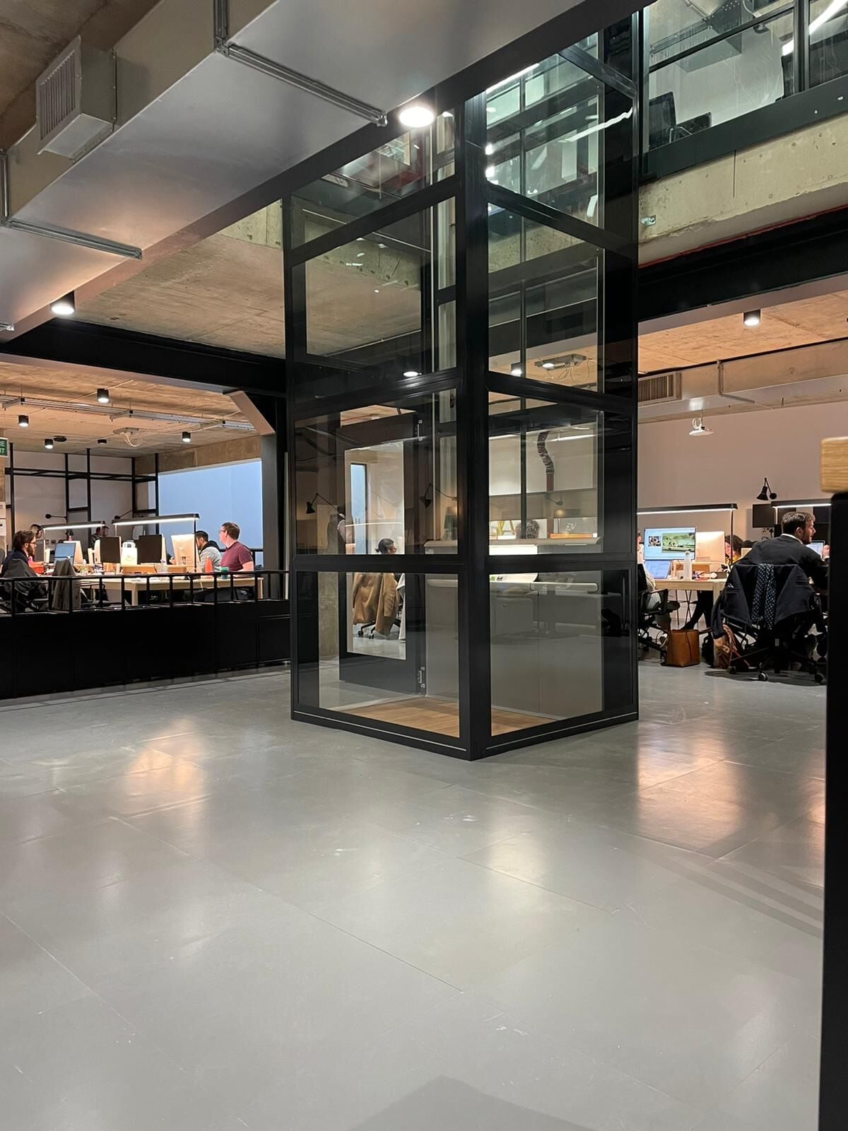 Stannah launches Midilift PL2 next-generation platform lift